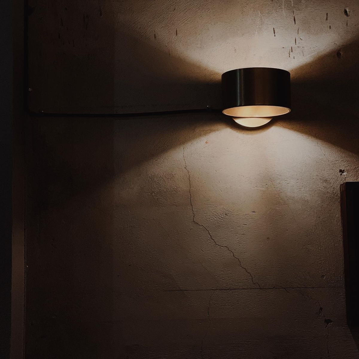 夜晚的旗樓燈光