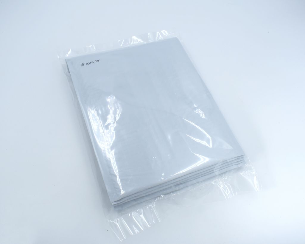 bubblemailer_18x23_02.jpg