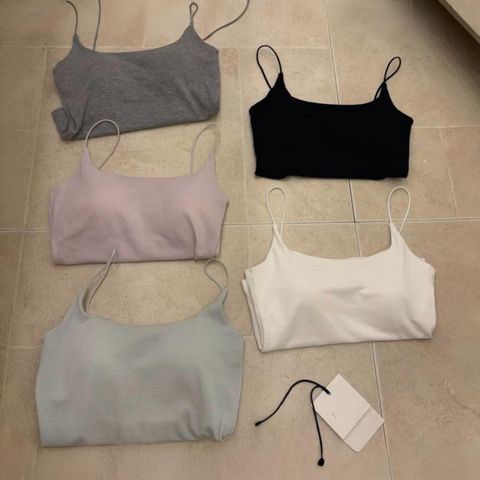 正韓超舒服細肩帶罩杯背心上衣$590 (2)