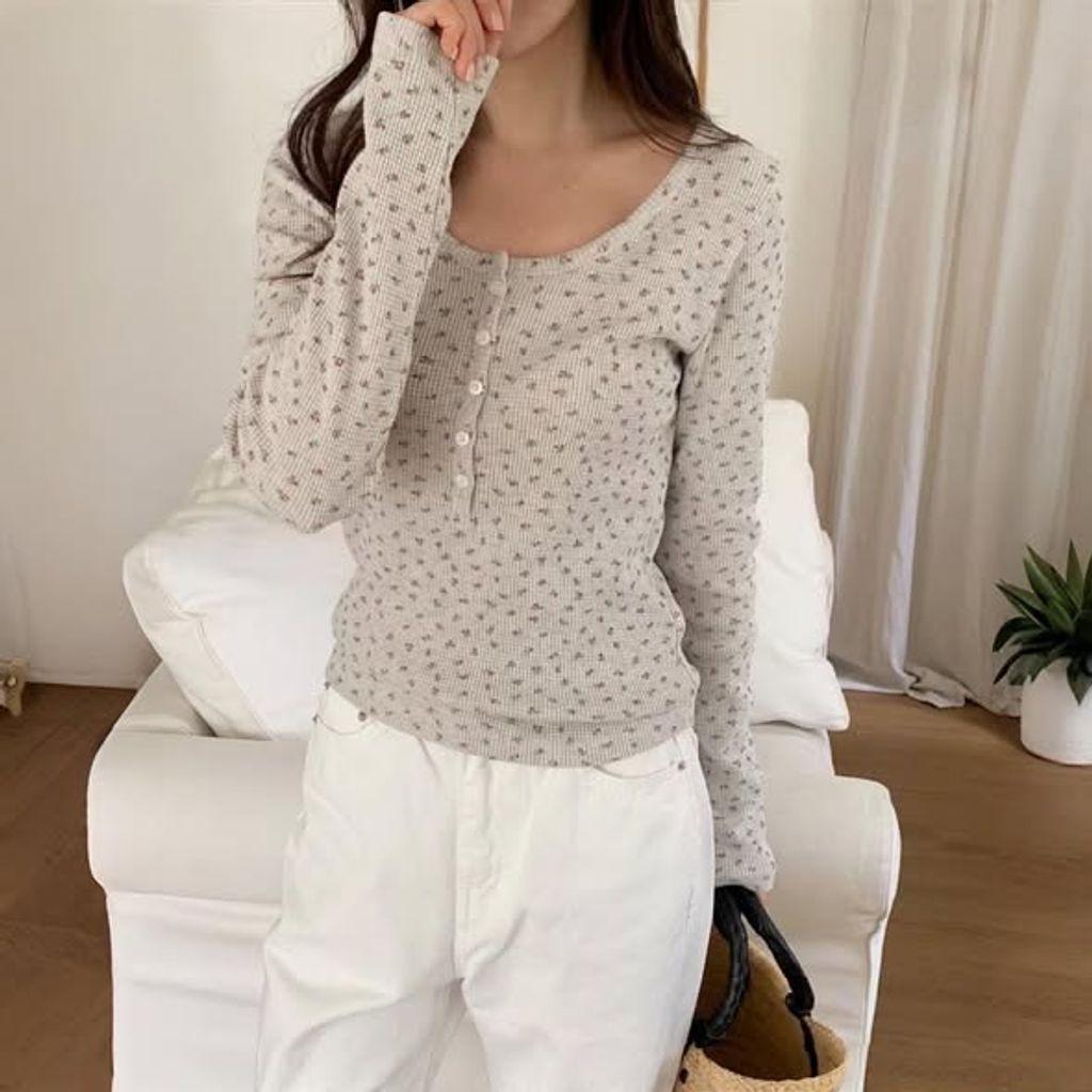 正韓甜美小碎花小排扣長袖上衣$890 (2)