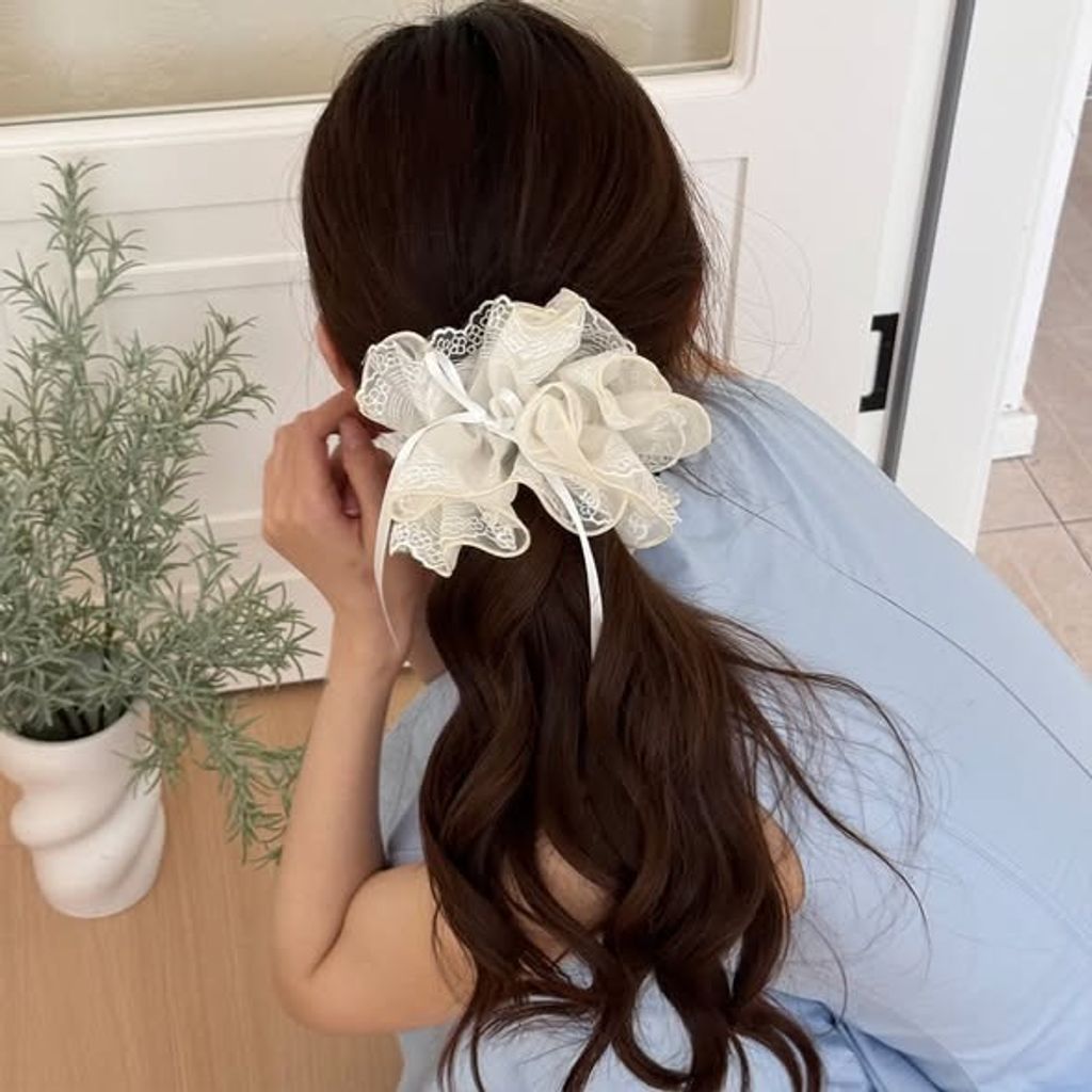 正韓蕾絲蝴蝶結髮圈 $395 (1)