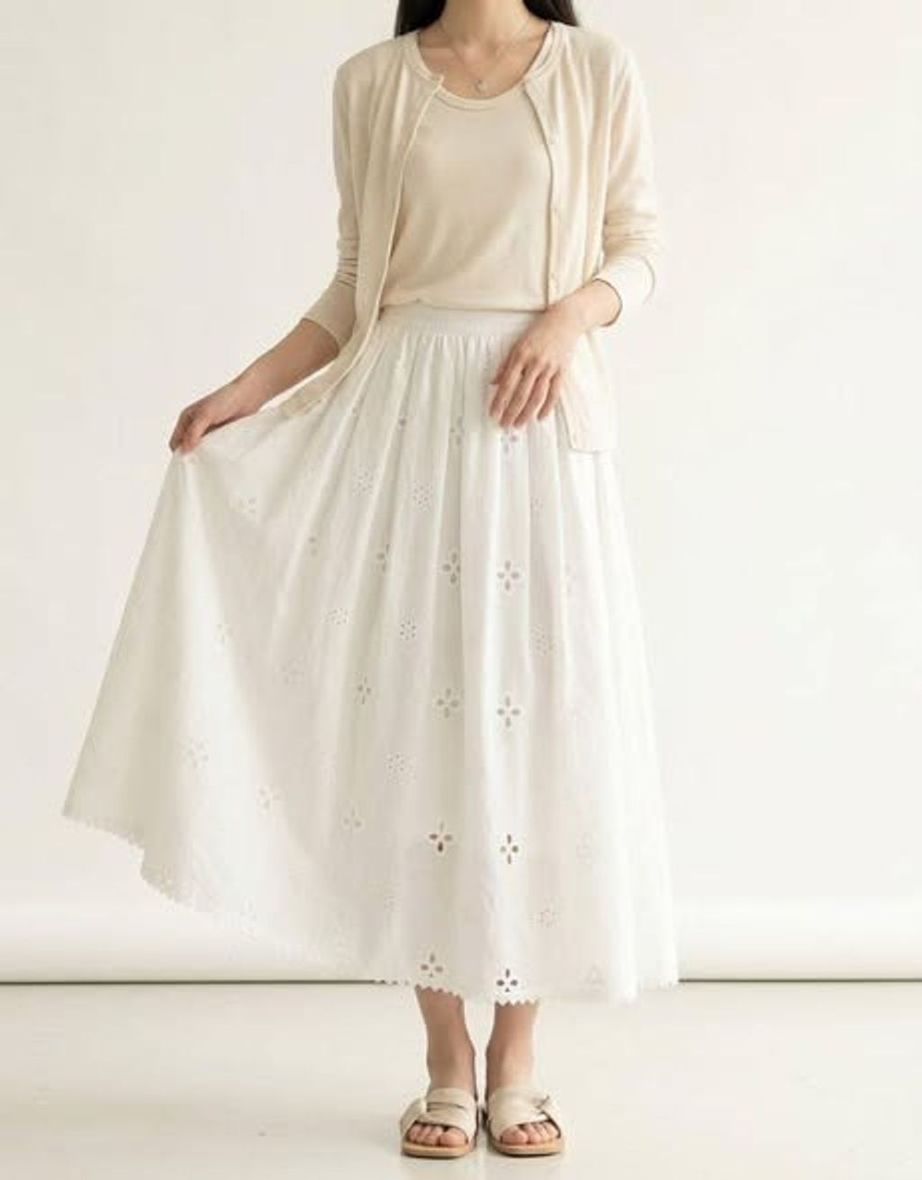 正韓雕花棉布傘狀長裙 $890 (2)