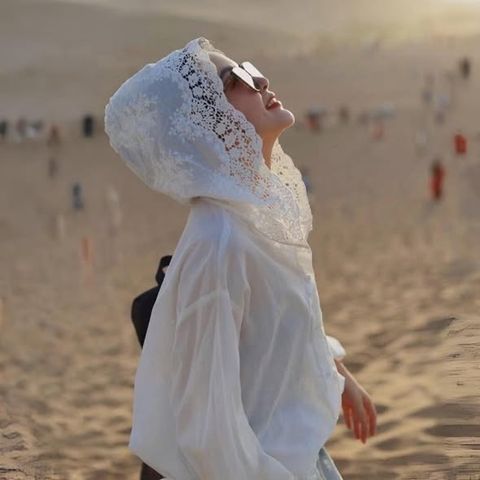 正韓精緻雕花蕾絲連帽襯衫上衣🌺超值價$695 (1)