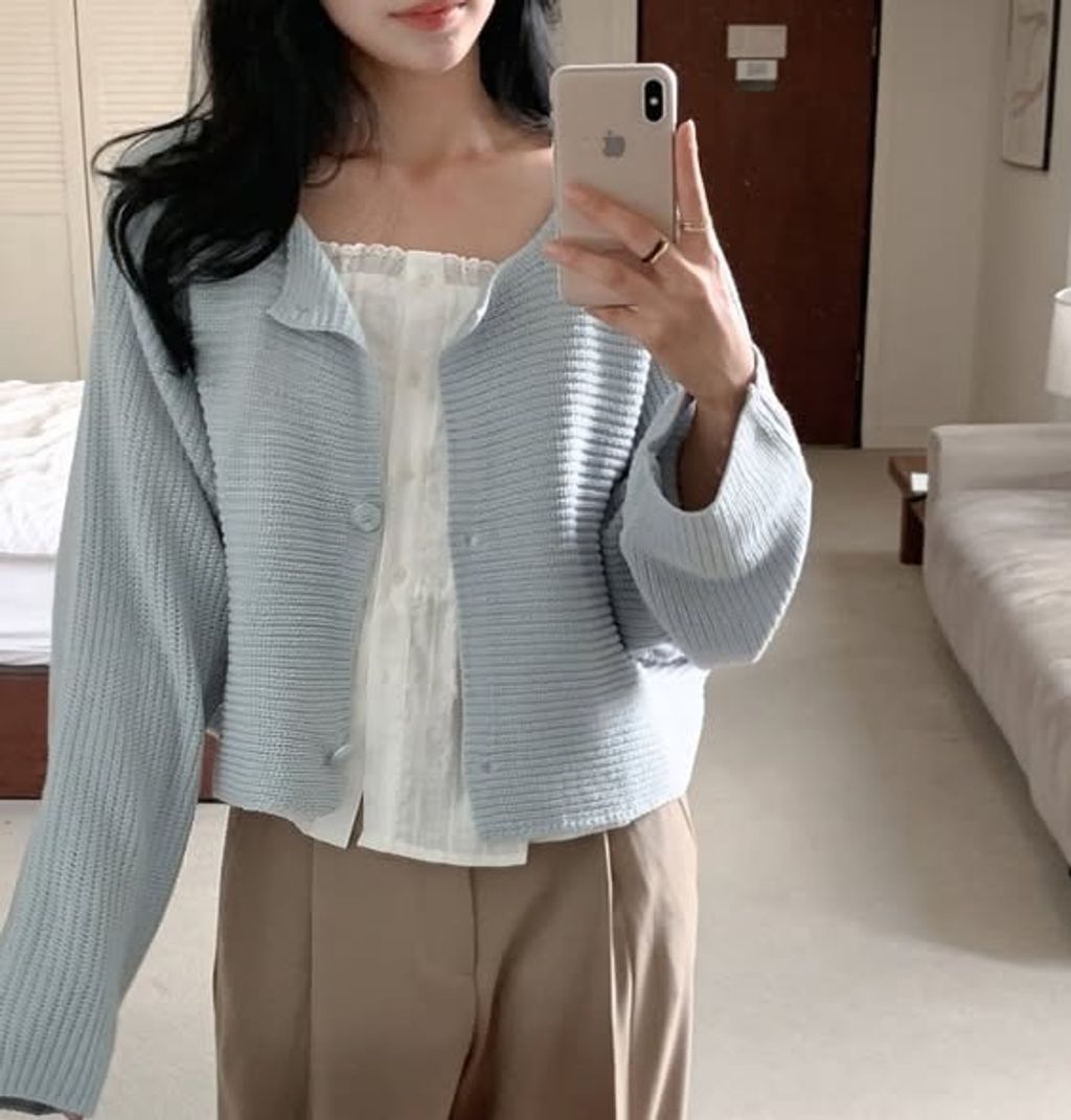 正韓坑條針織虹魚造型上衣 $695 (1)