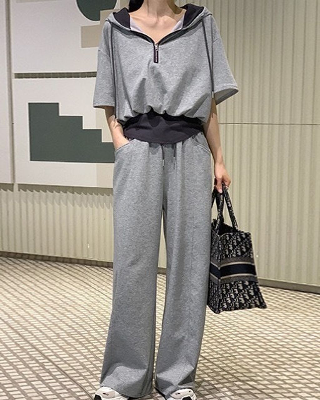 正韓上拉鍊連帽假兩件上衣&寬鬆直筒褲 套裝-168 (2)