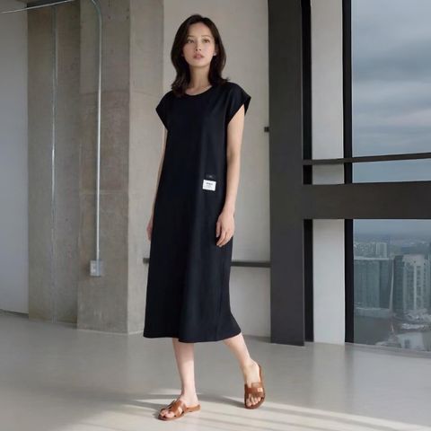 正韓簡約肩線無袖長洋裝｜$890 (2)