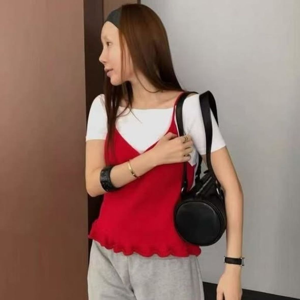 正韓下擺波浪細肩帶上衣 $590 (1)