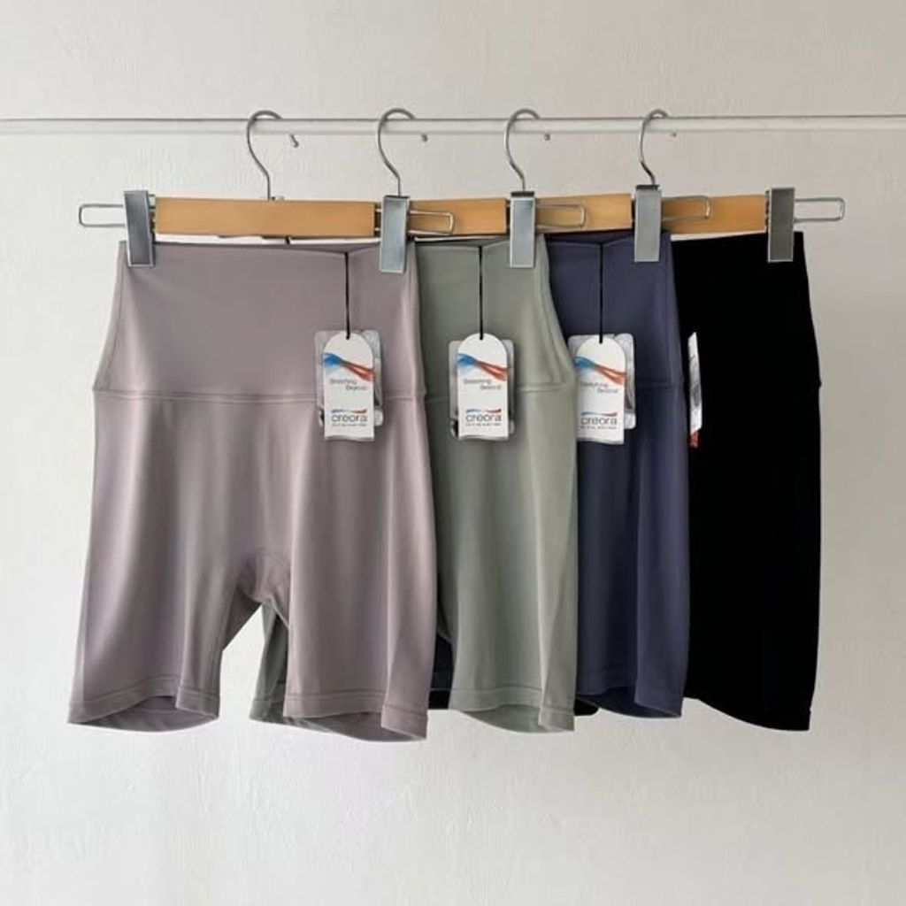 正韓高腰緊身短褲 $795