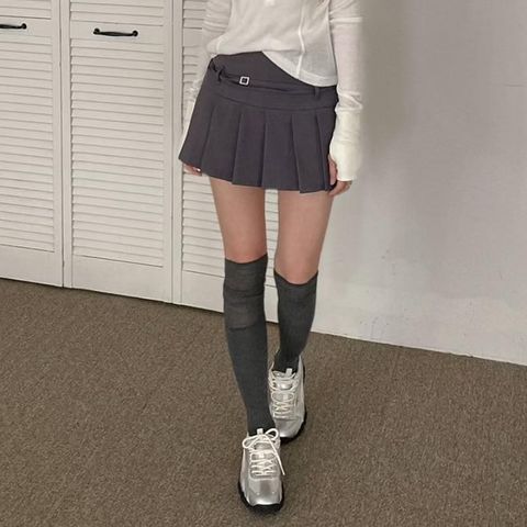 正韓低腰百褶內襯短褲裙｜$980 (4)