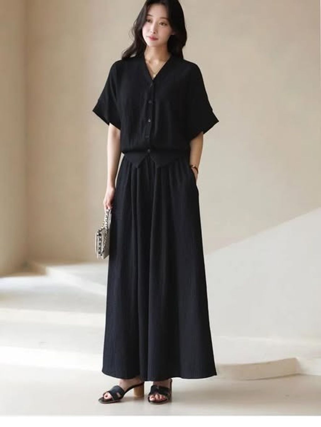 正韓V領排扣開衫上衣&垂墜寬褲 套裝 $980 (2)