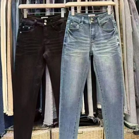 正韓激瘦雙釦刷色貼腿牛仔褲｜超值價$980 (1)