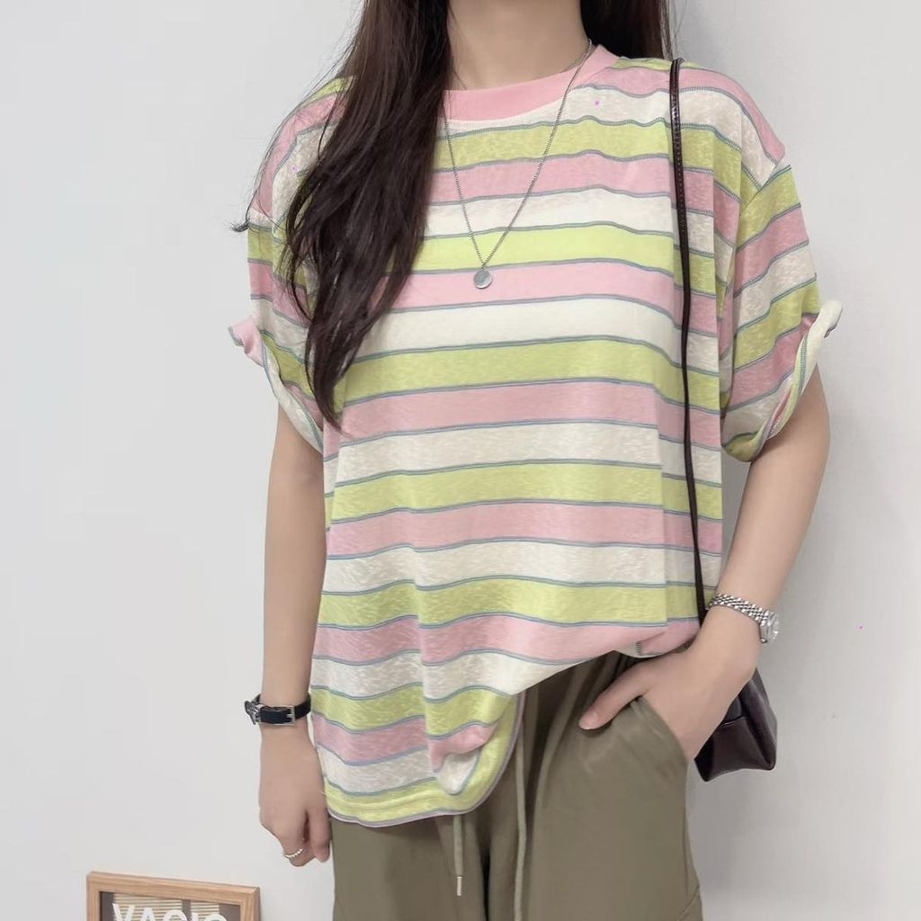 正韓彩虹條紋寬鬆短袖上衣｜$890 (1)