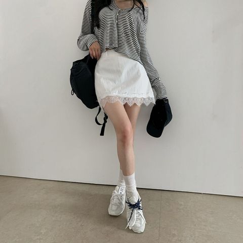 正韓甜美蕾絲滾邊下擺短裙-118