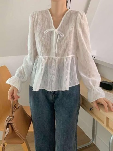 正韓前後可穿蓬鬆蕾絲小澎袖上衣｜$1280 (1)