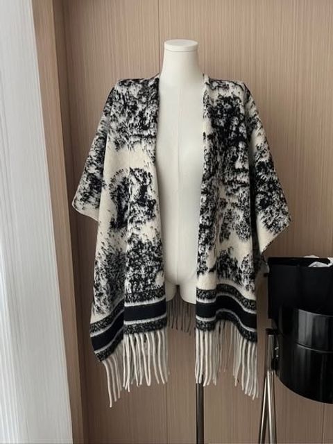 正韓流蘇配色圖騰大披肩披巾｜$980 (1)