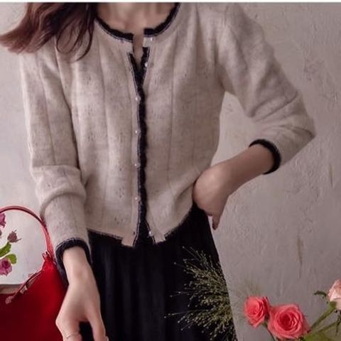 正韓滾花邊撞色珍珠釦針織外套 $980 (1)