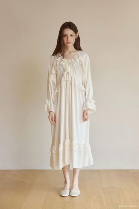 正韓蕾絲滾邊交錯蝴蝶結綁帶連身睡衣-218 (1)