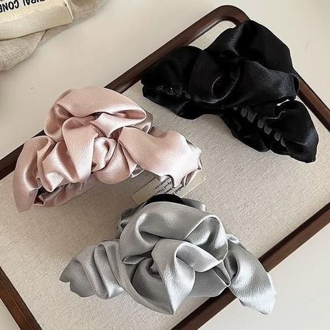 正韓法式壓摺髮夾 $180 (2)