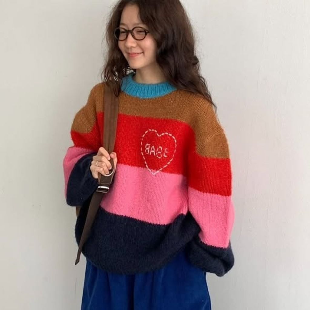 正韓繽紛條紋愛心毛衣 $1080 (1)