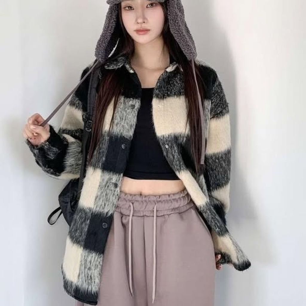 正韓毛呢格子配色襯衫上衣 $980 (1)