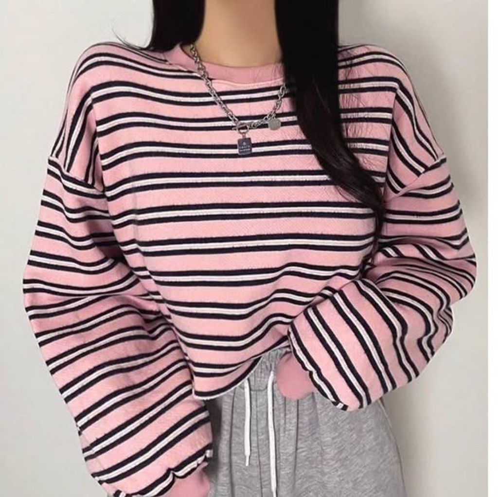 正韓撞色條紋短版上衣 $980 (1)