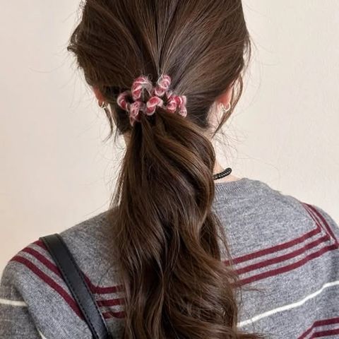 正韓毛線電話髮圈 $180 (1)