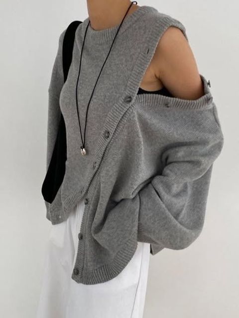 正韓不對稱斜扣針織上衣 _ $1180 (3)