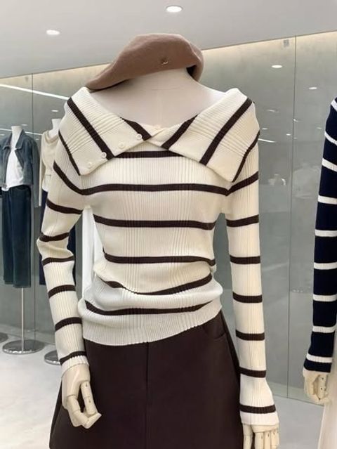 正韓配色條紋翻領露肩針織上衣｜$795 (1)