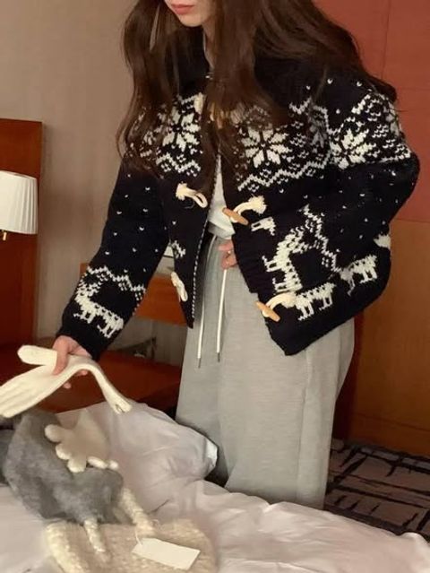 正韓質感牛角扣雪花圖騰針織毛料外套-158 (1)