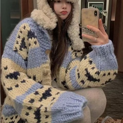 正韓粗針配色針織外套 $1180 (1)