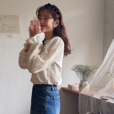 正韓袖磨毛蕾絲袖鬆緊荷葉上衣 $1080 (2)