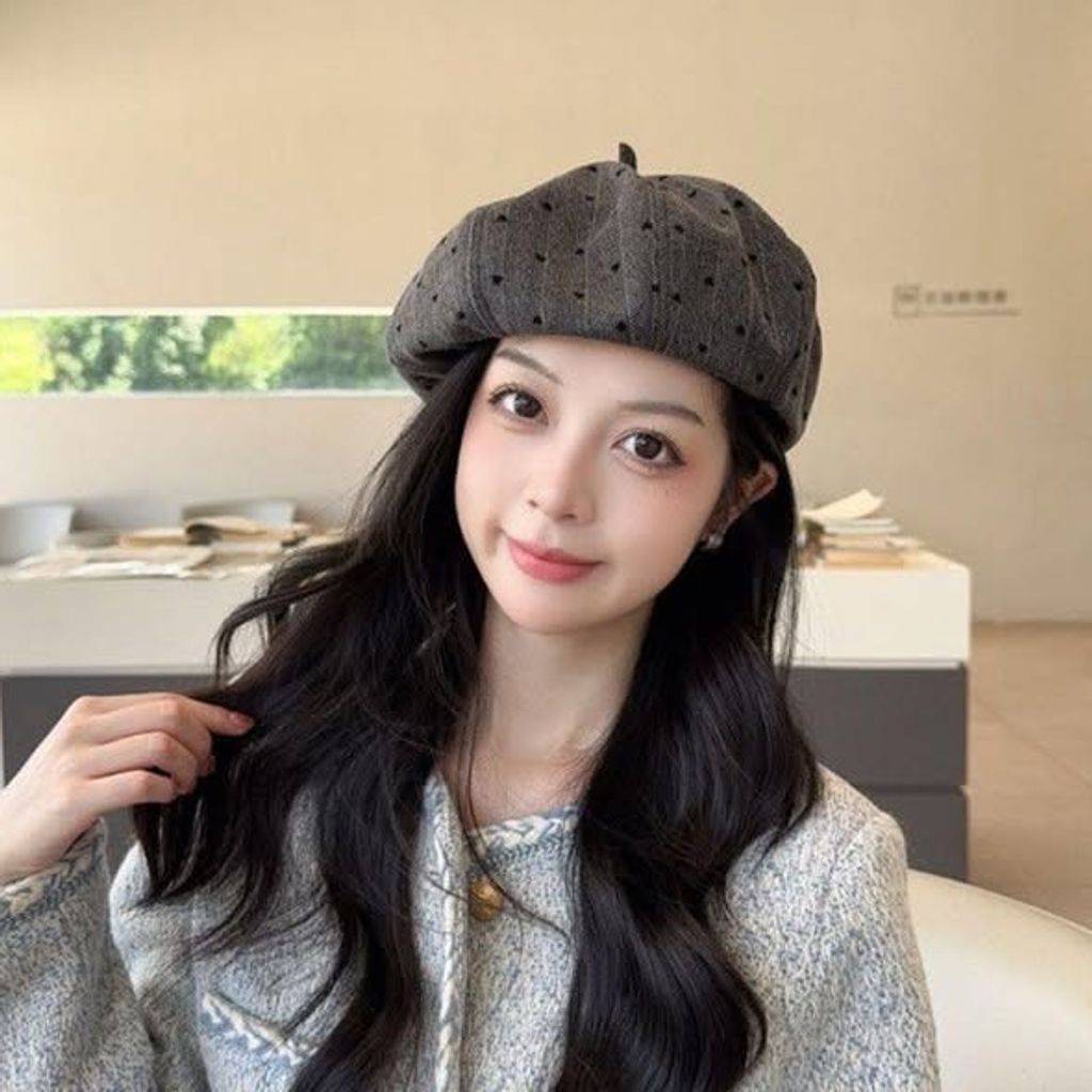 正韓滿版愛心拼接帽 $480 (1)