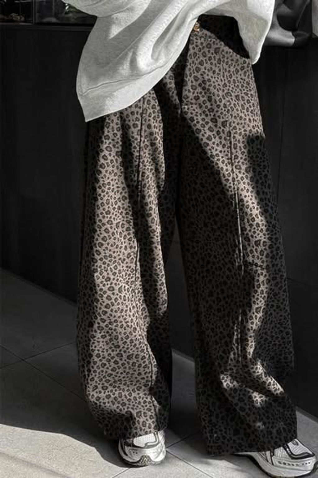 正韓滿版豹紋寬褲 $980 (2)