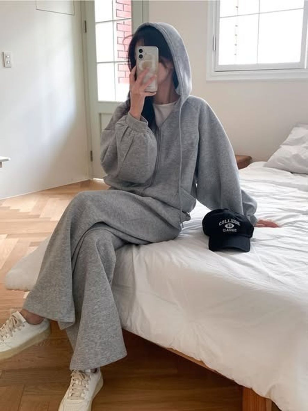 正韓質感刺繡英字母連帽外套＆休閒長褲套裝-178 (1)