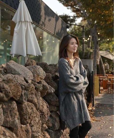 正韓坑條麻花V領長版洋裝 $1180 (1)