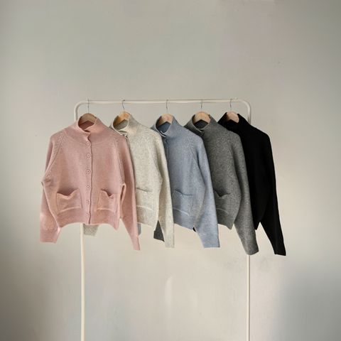 正韓高領排扣針織外套｜$890 (1)