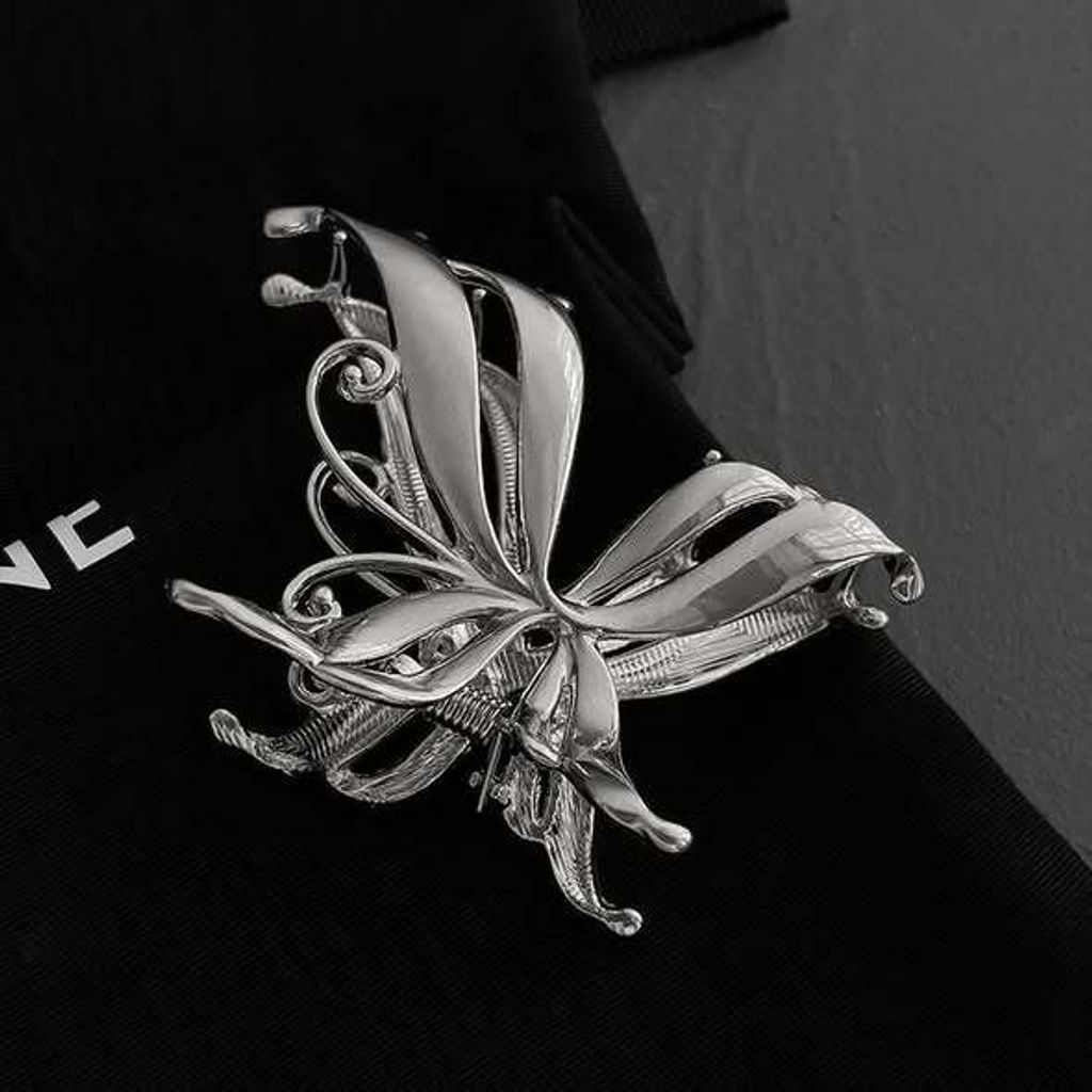 正韓蝴蝶造型髮夾 $180 (1)