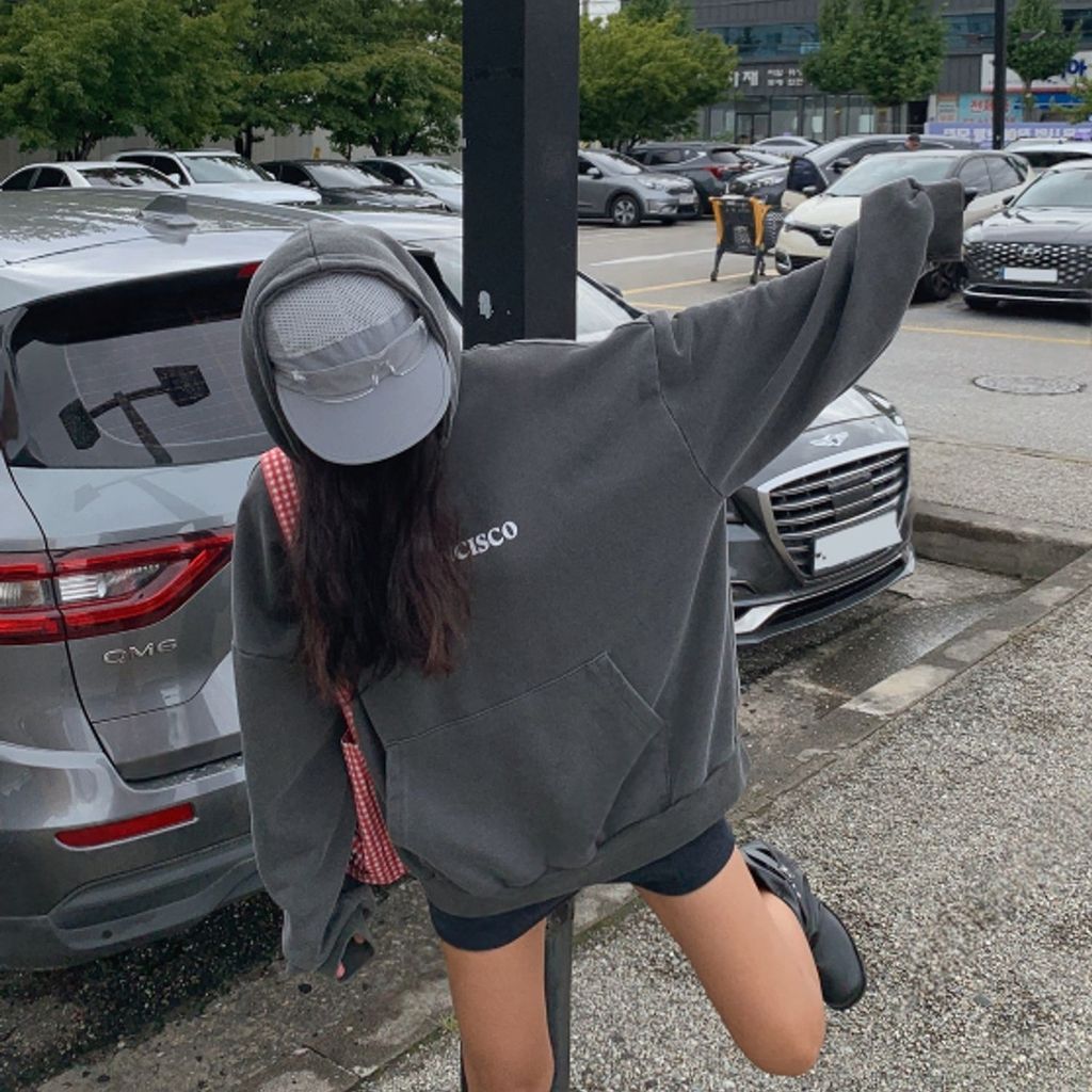 正韓顏料染配色英字連帽大學T上衣$1480 (2)