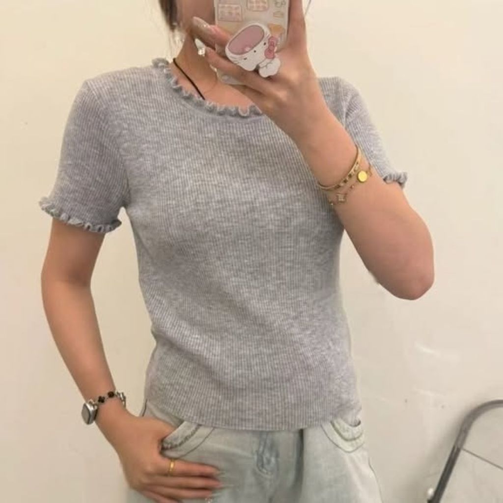 正韓木耳邊素色甜美上衣 $590 (3)