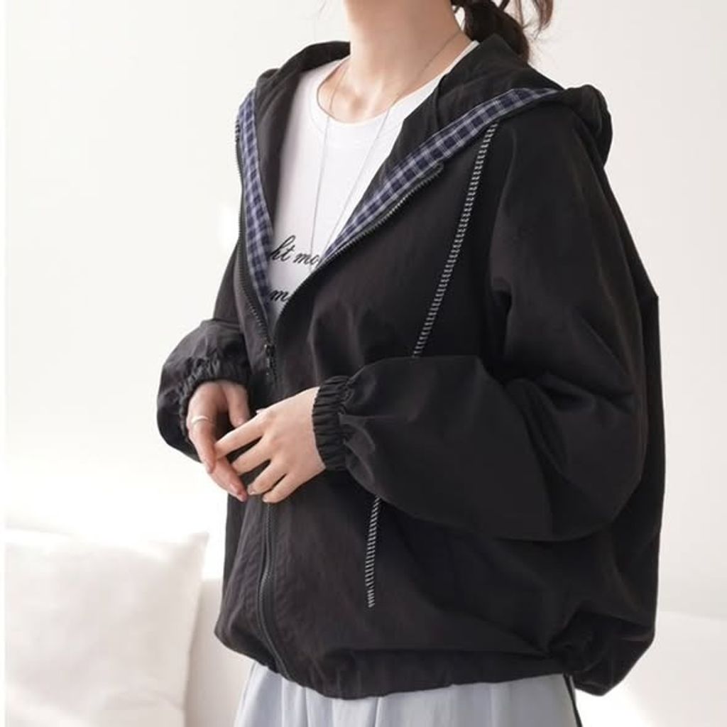 正韓下擺抽繩連帽防風外套 $690 (1)