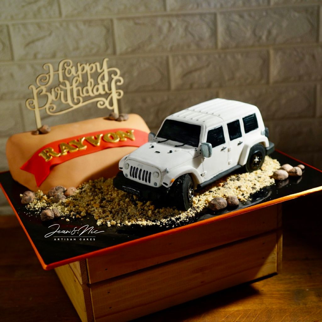3D Off Road 4x4 Car Cake - 12 3D Off Road 4x4 Car Cake - 12
