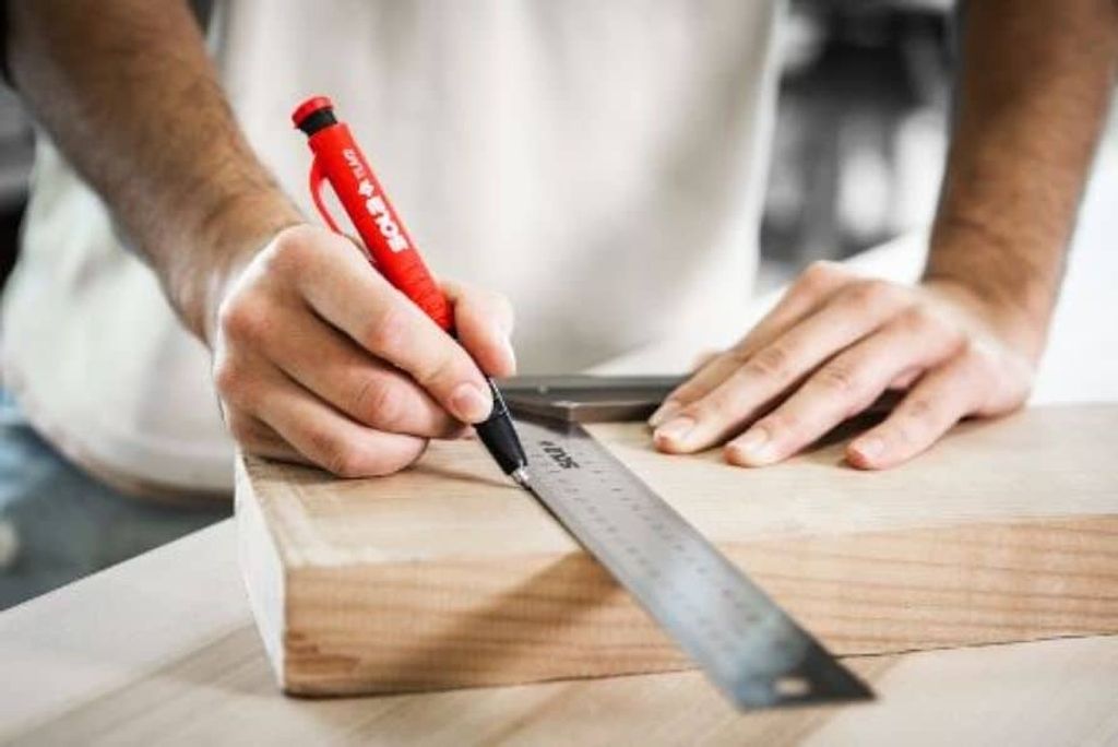 imgi_60_Sola-Winkelhaak-Sola-Schrijfhaak-in-gebruik-1