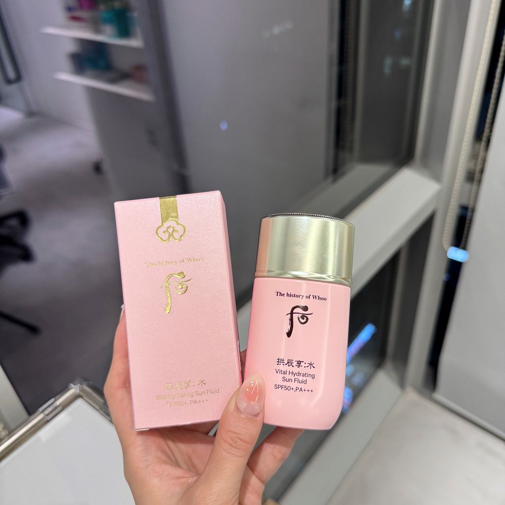 CBEDBDA2-50CA-4D72-824D-268CE4C166E4