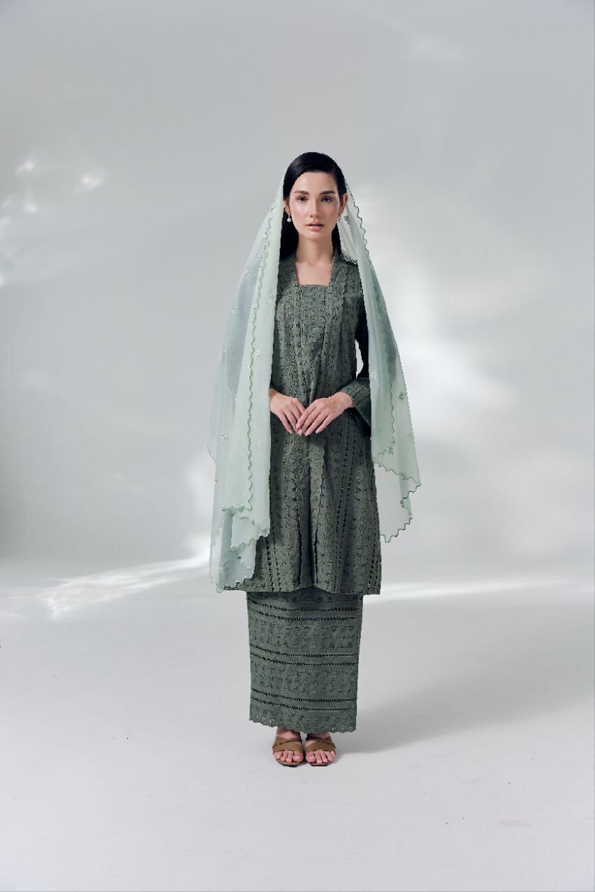 photo_6204017076268108619_y