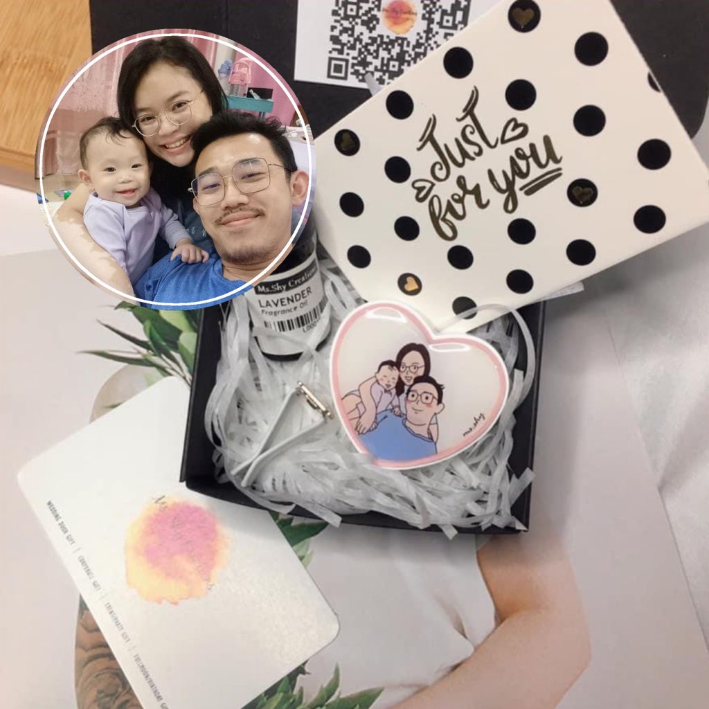 No.5 Photo Portrait Personalised Aroma Stone - Car Clip (3).JPG