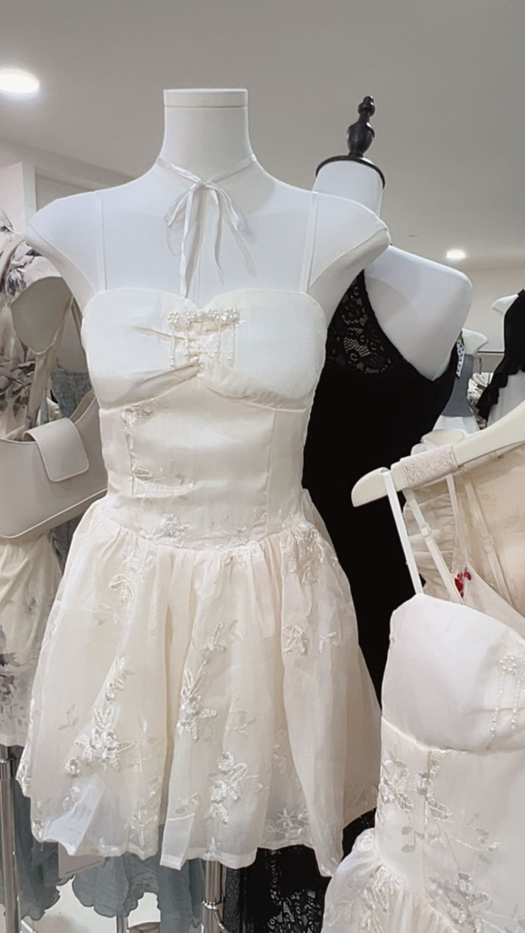 image_6B284EDD-BF1F-4E86-A5AA-656328B4AFF9_1760850186