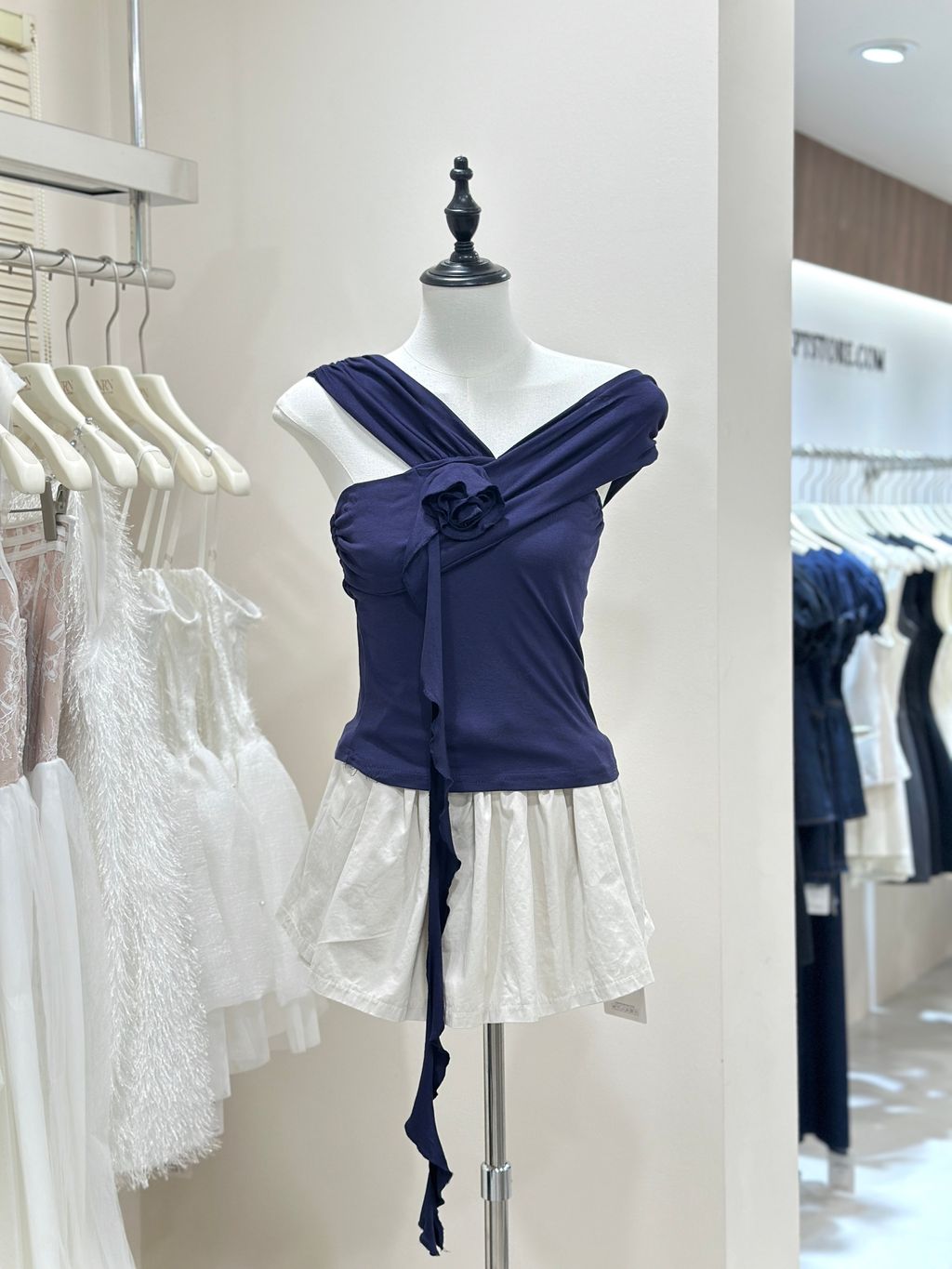 image_792B8EE5-669E-40A4-AF0B-E8A5976F0349_1764654095