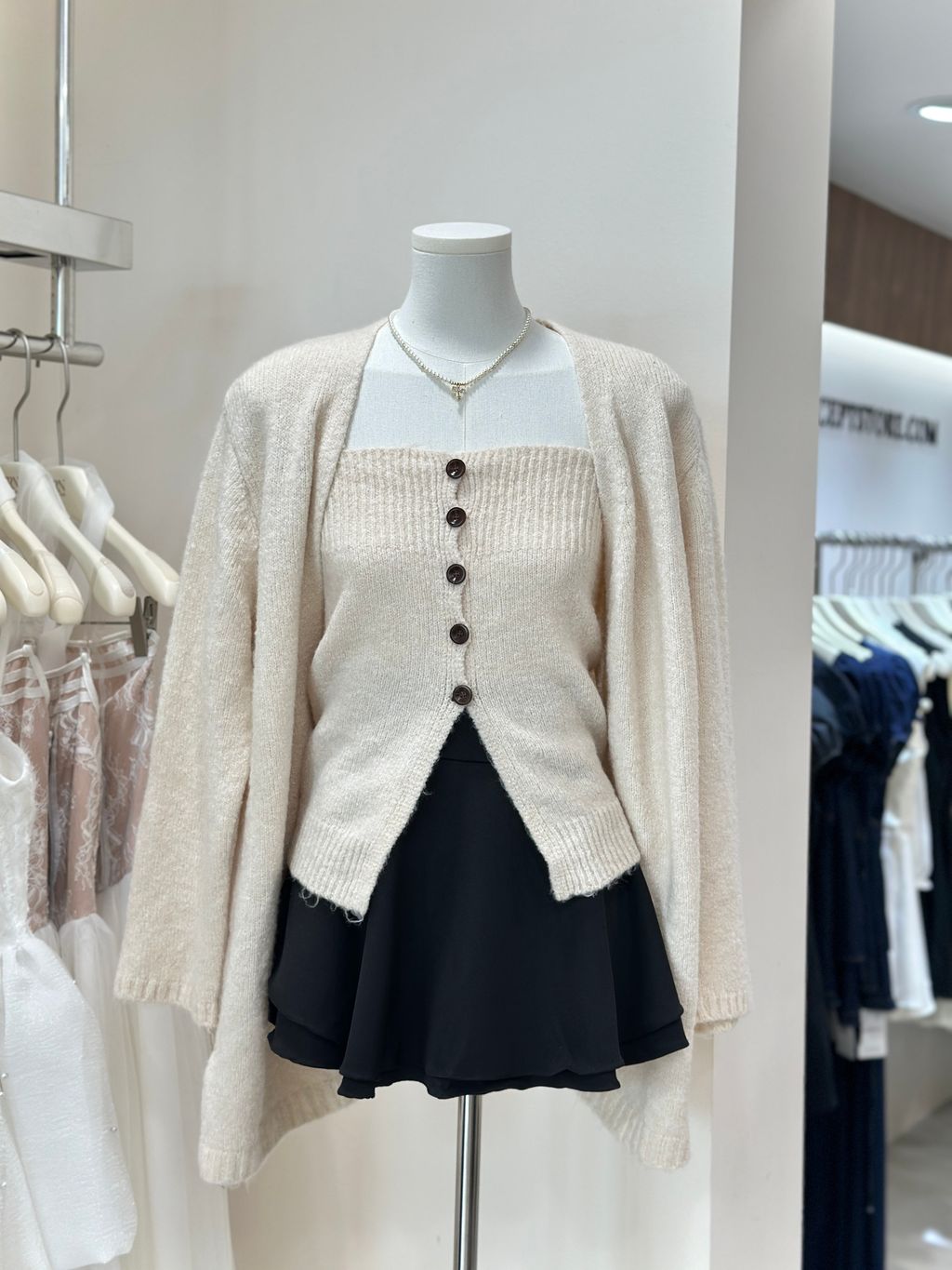 image_D190CDCC-4DBD-43AB-B9D2-12B8E9412232_1765870200