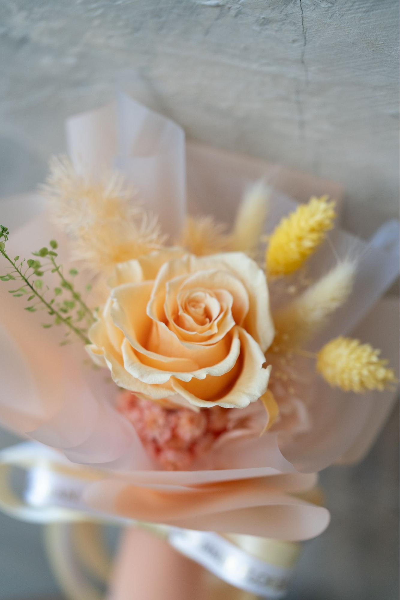 永生單朵玫瑰花束