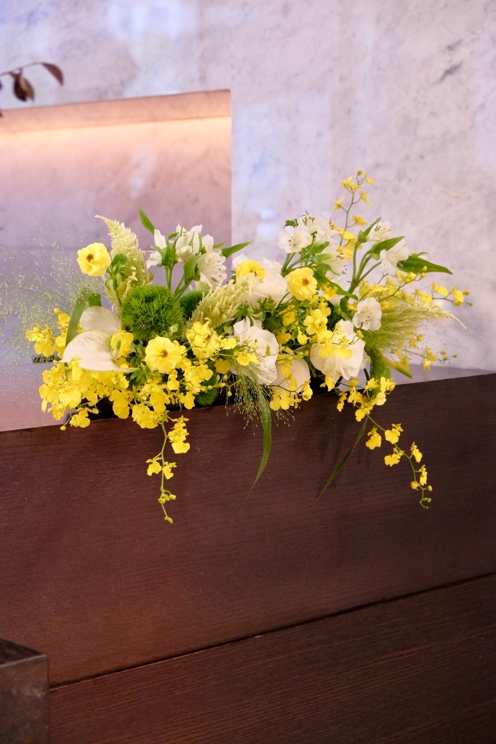 講台桌花1